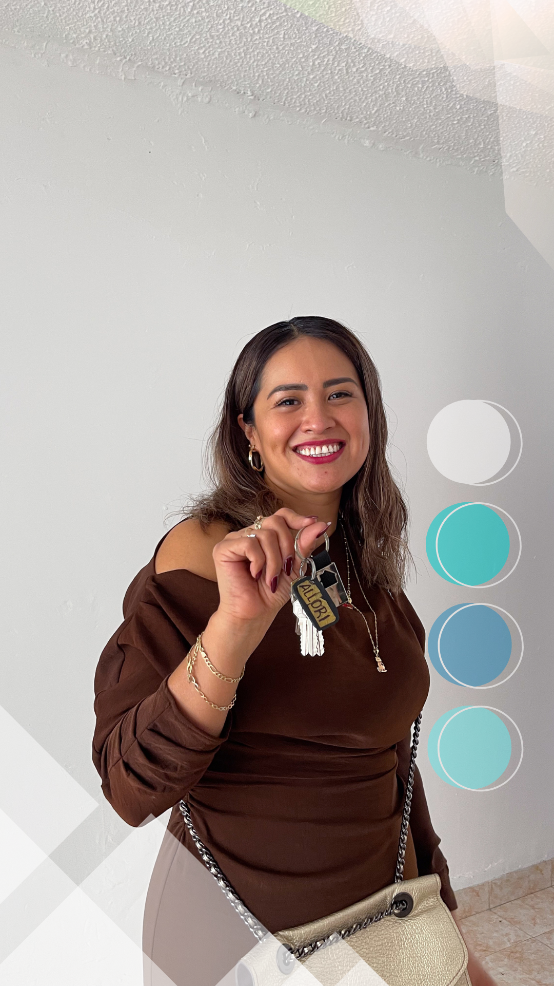 Cliente estrenando su casa nueva de la mano de Altaltium Real Estate Solutions